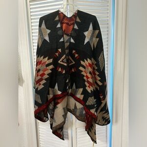 Soft Surroundings Aztec Poncho. one size.